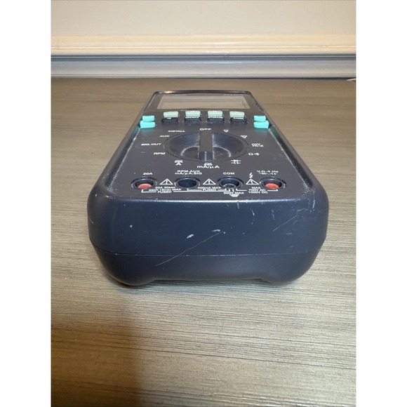 Extech 381270 MultiScope Handheld Oscilloscope & True RMS Multimeter - Picture 9 of 10